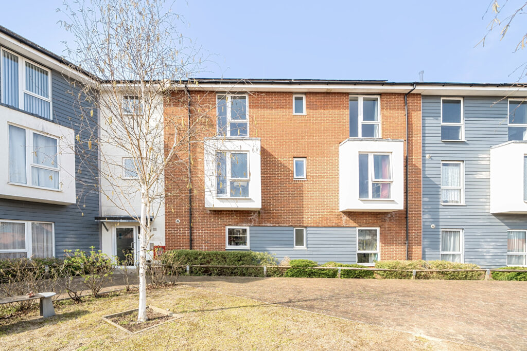 Howden Drive, Addlestone, Surrey
